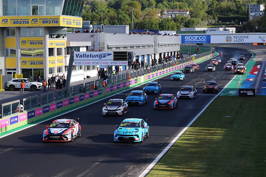 Marrakech is up next for the Kumho FIA TCR World Tour