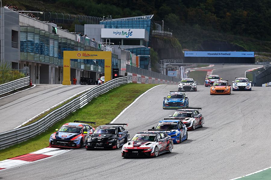 A strong field of 23, as new drivers join for the event in China