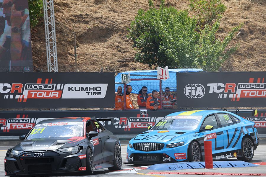 Björk crash with Clairet ends up costing him pole for Race 2