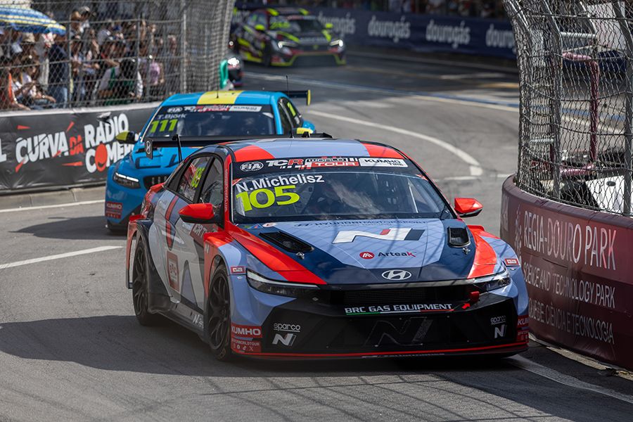 Norbert Michelisz takes a strategic win in Vila Real’s Race 2
