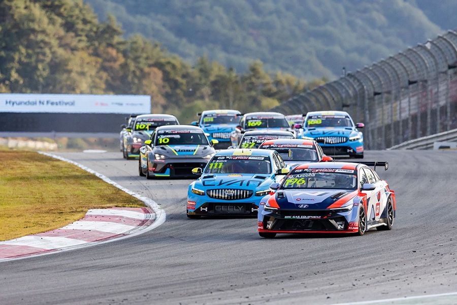 Mikel Azcona wins Inje Race 3 and leaves with extended points lead