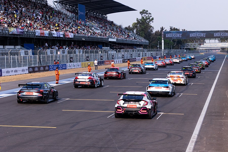 Kumho FIA TCR World Tour’s European leg begins in Valencia