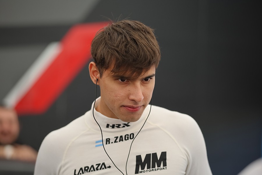 Zago steps up to World level for his second TCR appearance
