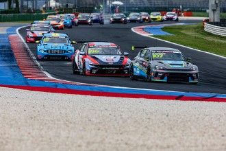 Kumho FIA TCR World Tour and TCR Spain together in Valencia