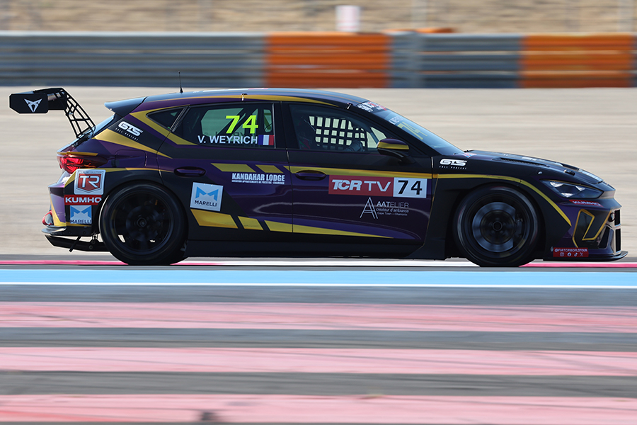 Victor Weyrich leads French drivers&rsquo; clean sweep in FP1