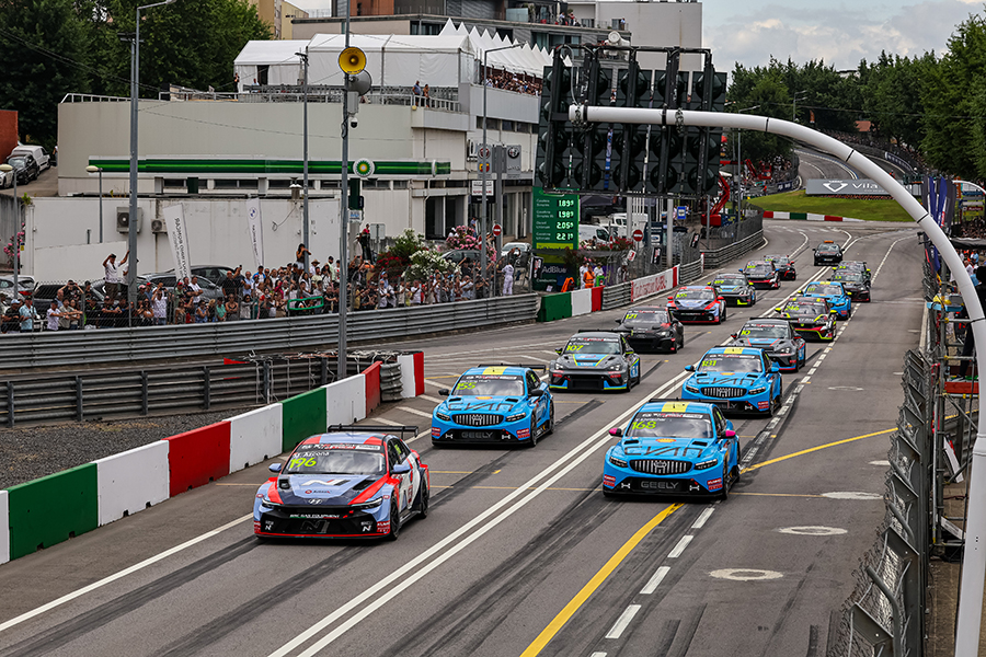 The Kumho FIA TCR World Tour resumes at the Inje Speedium