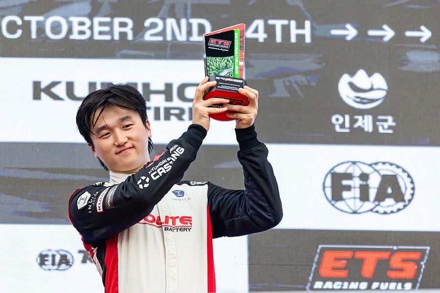 Junesung Park stars as he picks up the Race 1 ETS Guest Star Trophy in South Korea